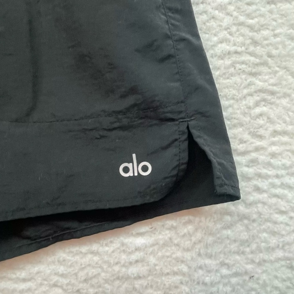 ALO Yoga Black Alumni Shorts XXS